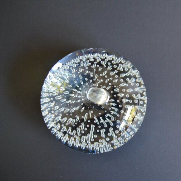 Vintage Solid Glass Apple Paperweight Controlled Bubbles Bolle Bullicante 3.25" - Picture 6 of 10